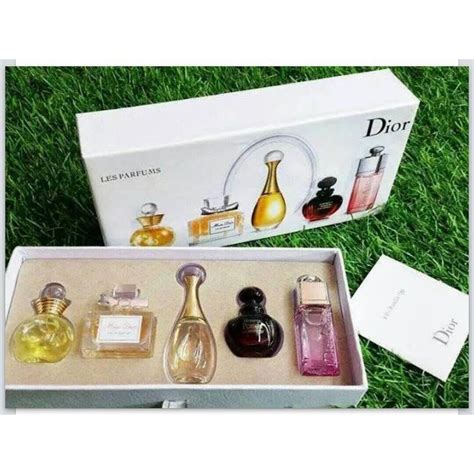 perfume miniature sets for women